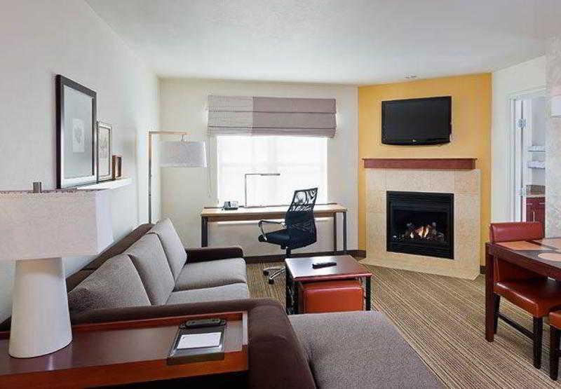 Residence Inn Bismarck North Ruang foto